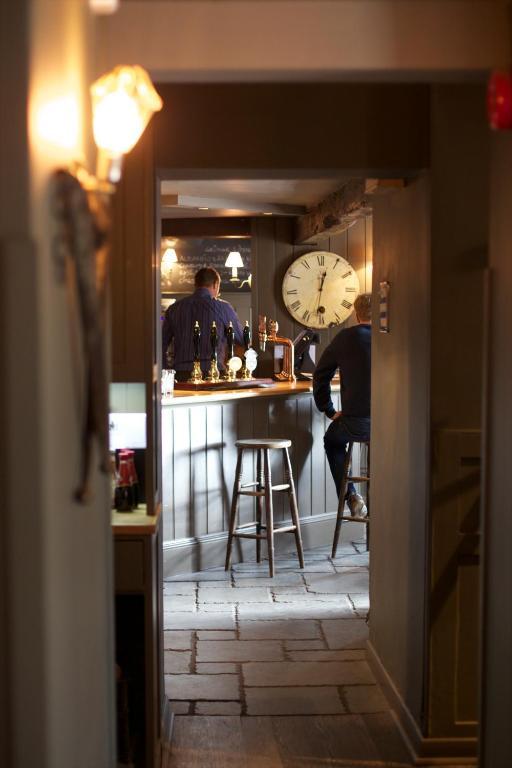 فندق The Kings Arms Didmarton المظهر الخارجي الصورة