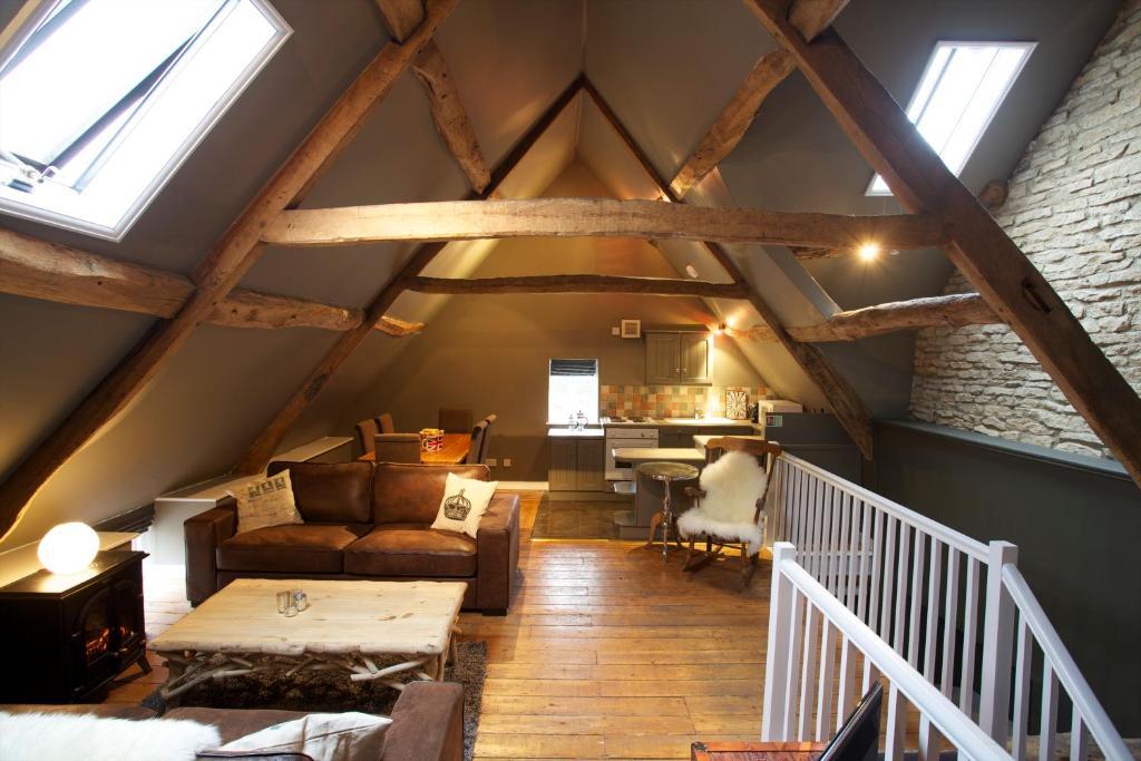 فندق The Kings Arms Didmarton الغرفة الصورة